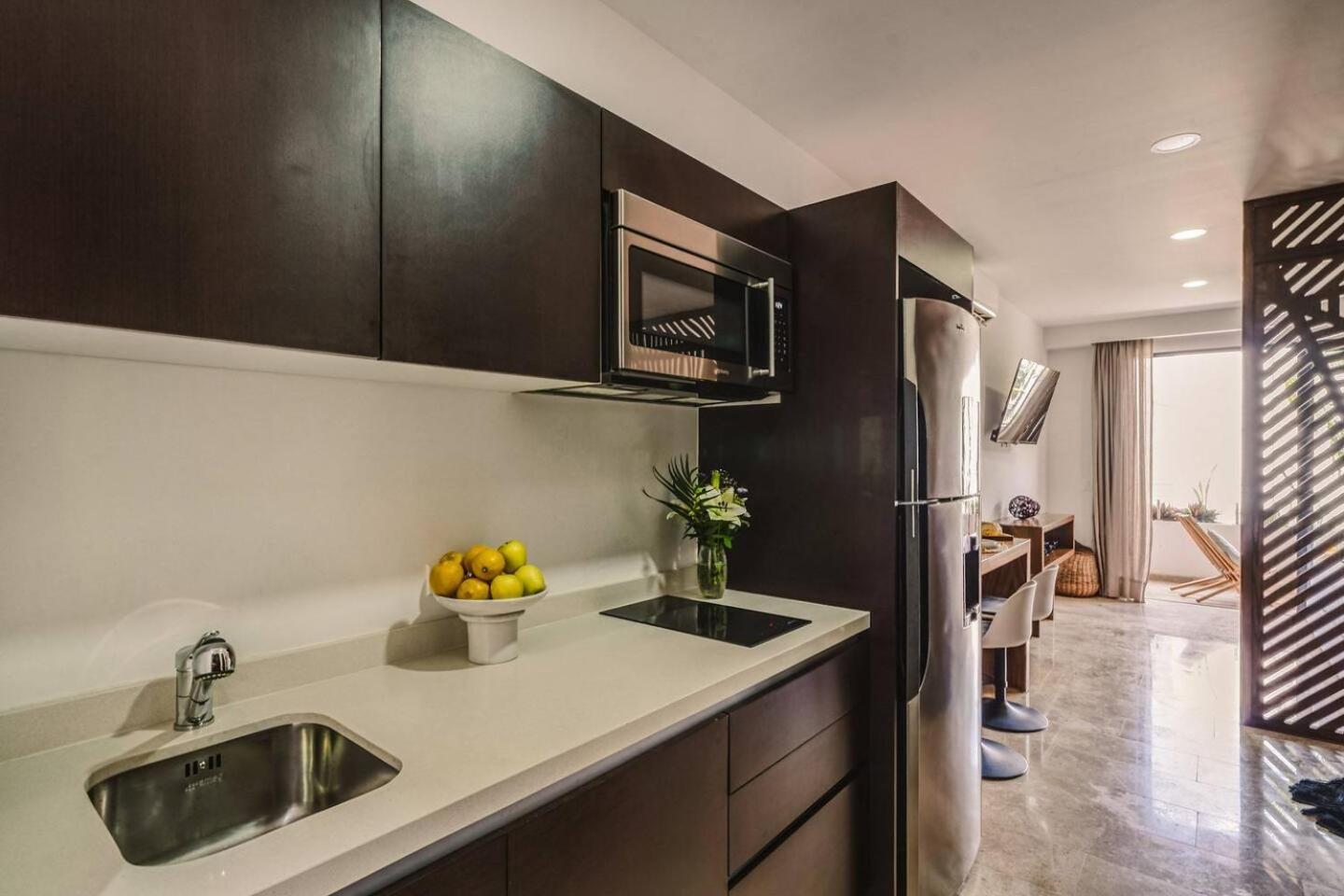 Apartment Sunrise With Fast-wifi, Rooftop Pool,
